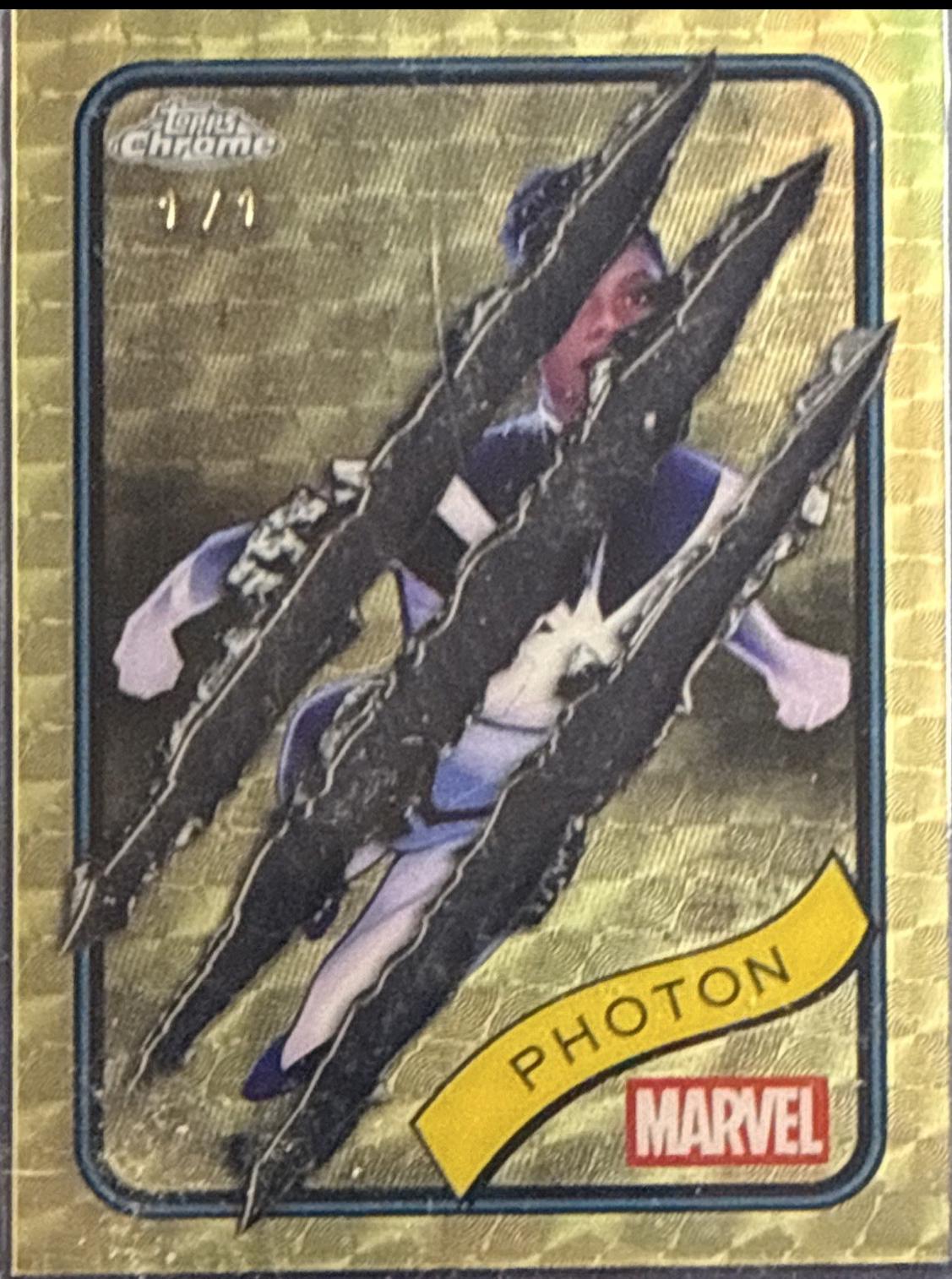 Photon Superfractor