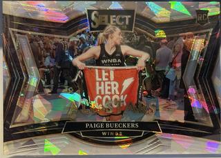 Paige Bueckers