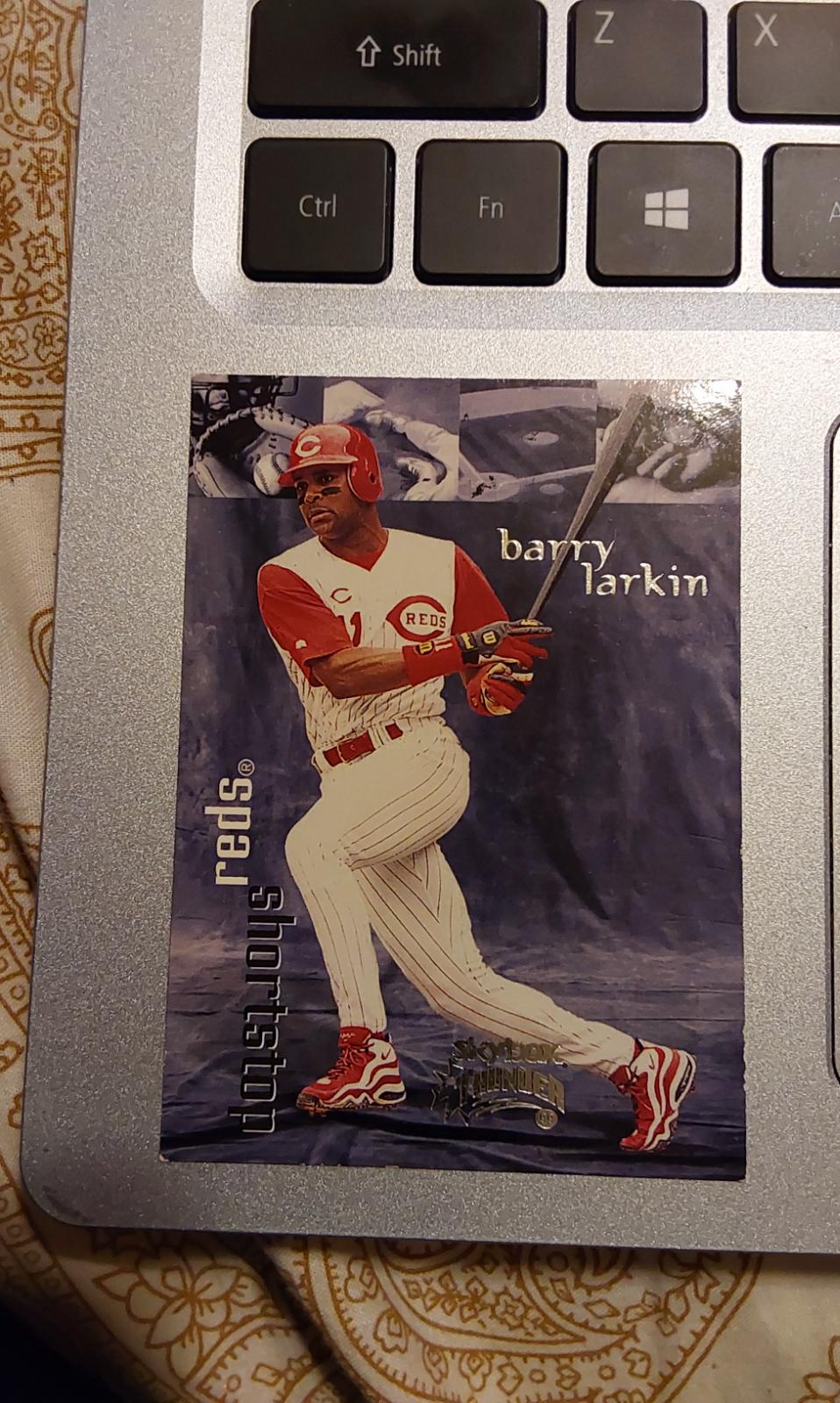 Barry Larkin #160 Baseball Cards 1999 Skybox Thunder in Depth
