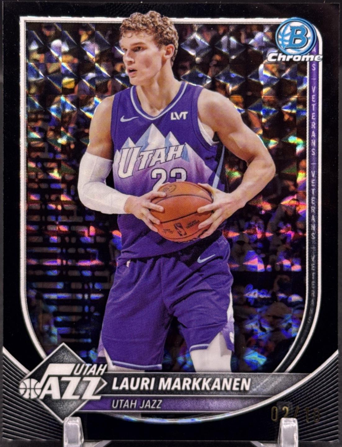Lauri Markkanen [Black Geometric] #BCV-112
