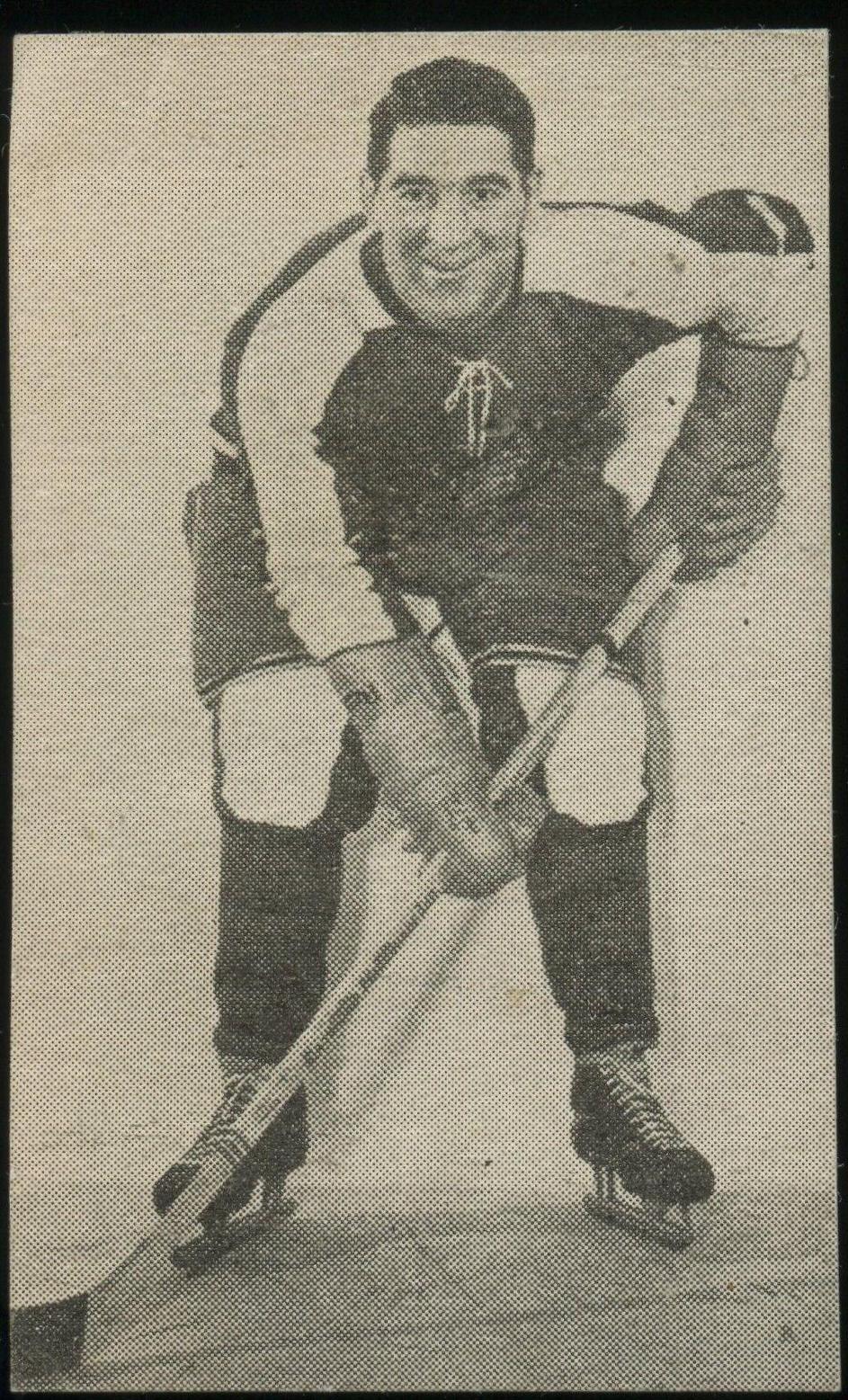Roger Leger #9 Hockey Cards 1952 St. Lawrence Sales