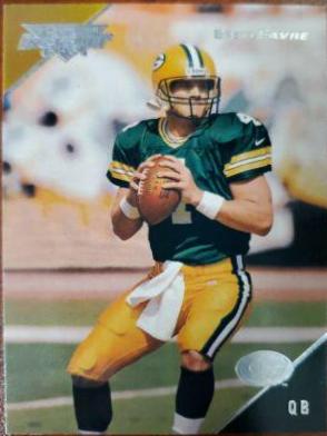 Brett Favre #19 Football Cards 2001 Topps Debut