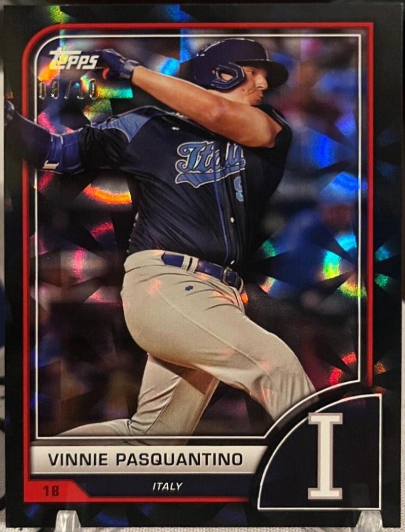 Vinnie Pasquantino [Black Difractor] #99