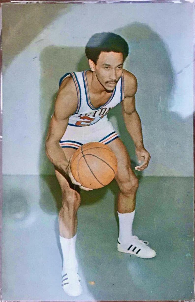 Dave Bing Basketball Cards 1973 NBA Players Association Postcard