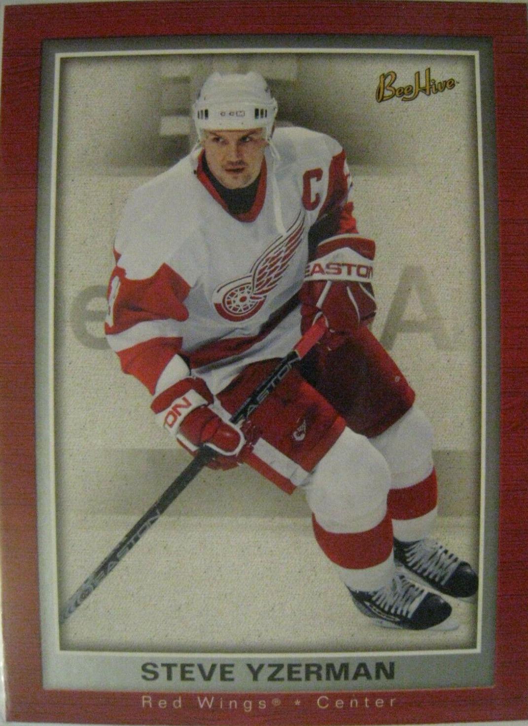 Steve Yzerman #31 Hockey Cards 2005 Upper Deck Bee Hive