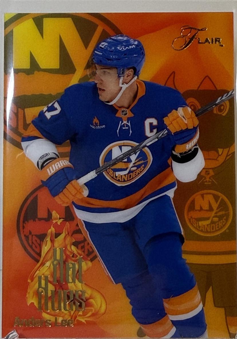 Anders Lee #18 2025 Flair Hot Hues Hockey