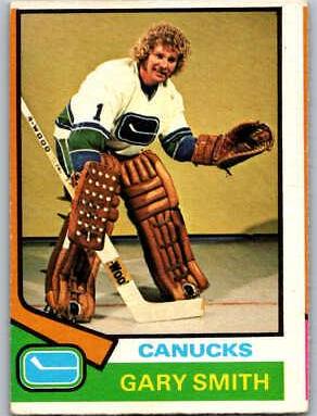 Gary Smith #22 Hockey Cards 1974 O-Pee-Chee