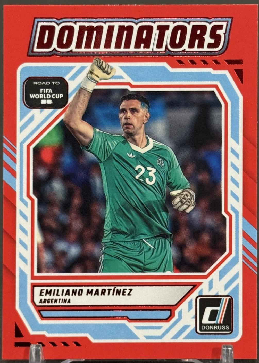 Emiliano Martinez [Red] #17