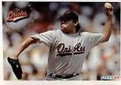 Fernando Valenzuela #22 Baseball Cards 1994 Fleer