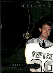 Wayne Gretzky #CS13 Hockey Cards 1999 Upper Deck Ovation Center Stage Prices