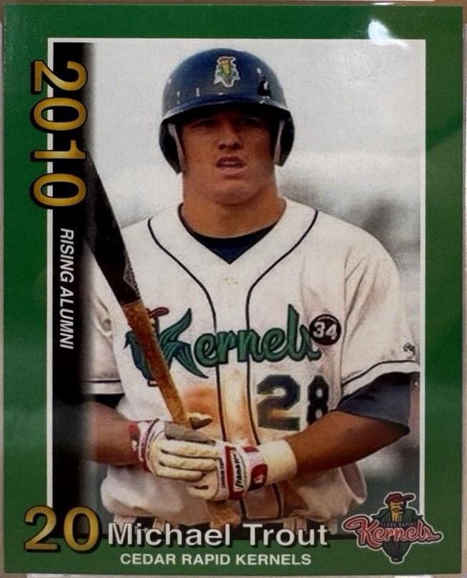 Michael Trout: Rising Alumni #2 Baseball Cards 2010 Cedar Rapids Kernels