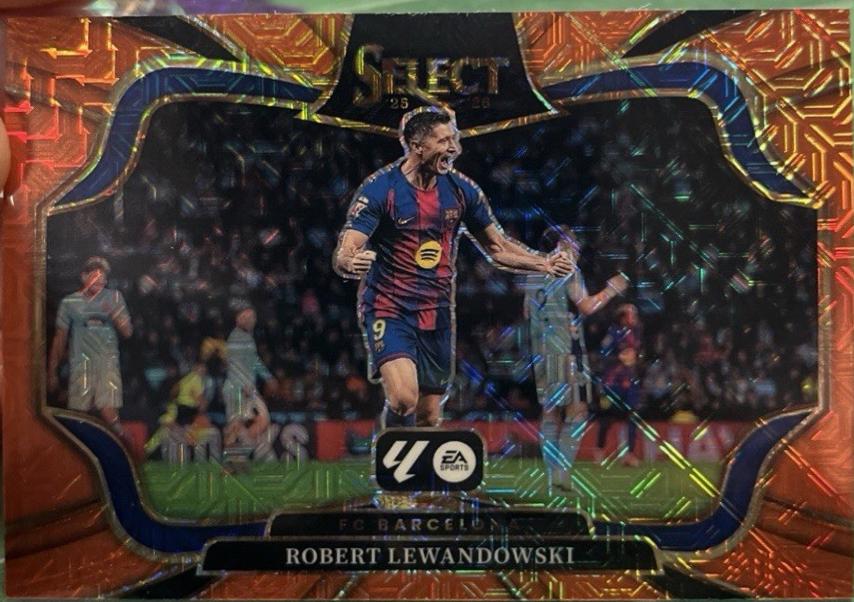 Robert Lewandowski [Orange Mojo] #201
