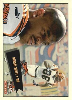 Darnay Scott #14 Football Cards 2001 Fleer Tradition Glossy