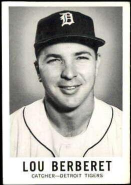 Lou Berberet #24 Baseball Cards 1960 Leaf