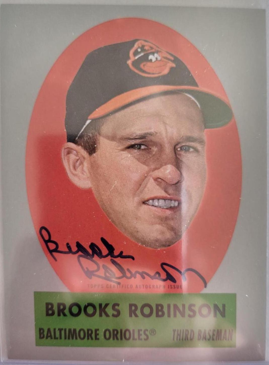 Brooks Robinson #TPOA-BR Baseball Cards 2021 Topps Archives 1963 Peel Off Autographs