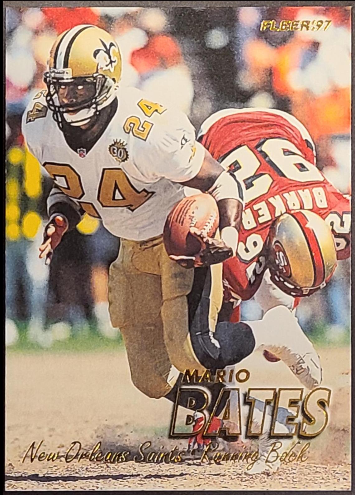 Mario Bates #4 Football Cards 1997 Fleer