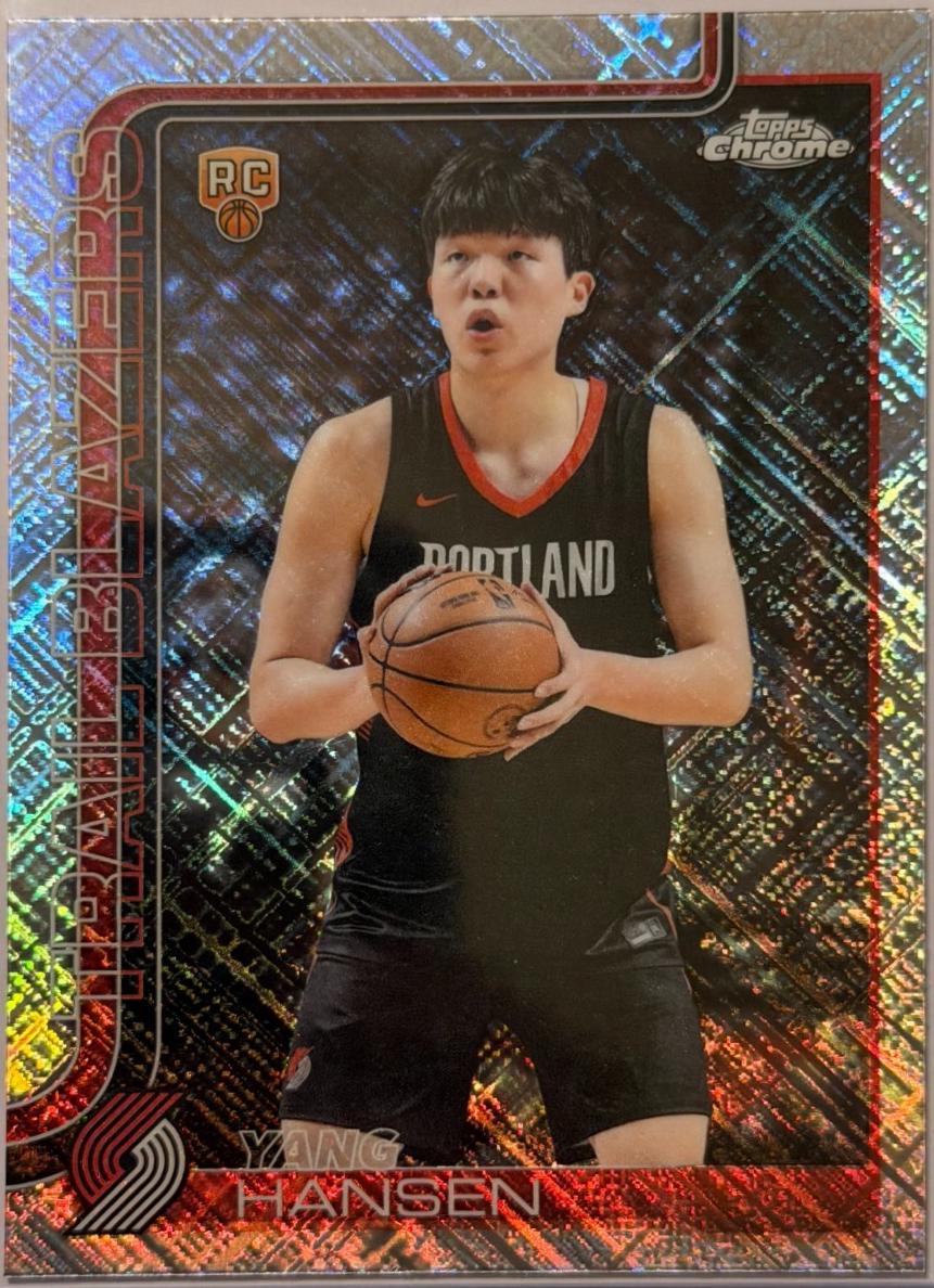 2025 Topps Chrome Yang Hansen [Skylight Refractor] #266 card