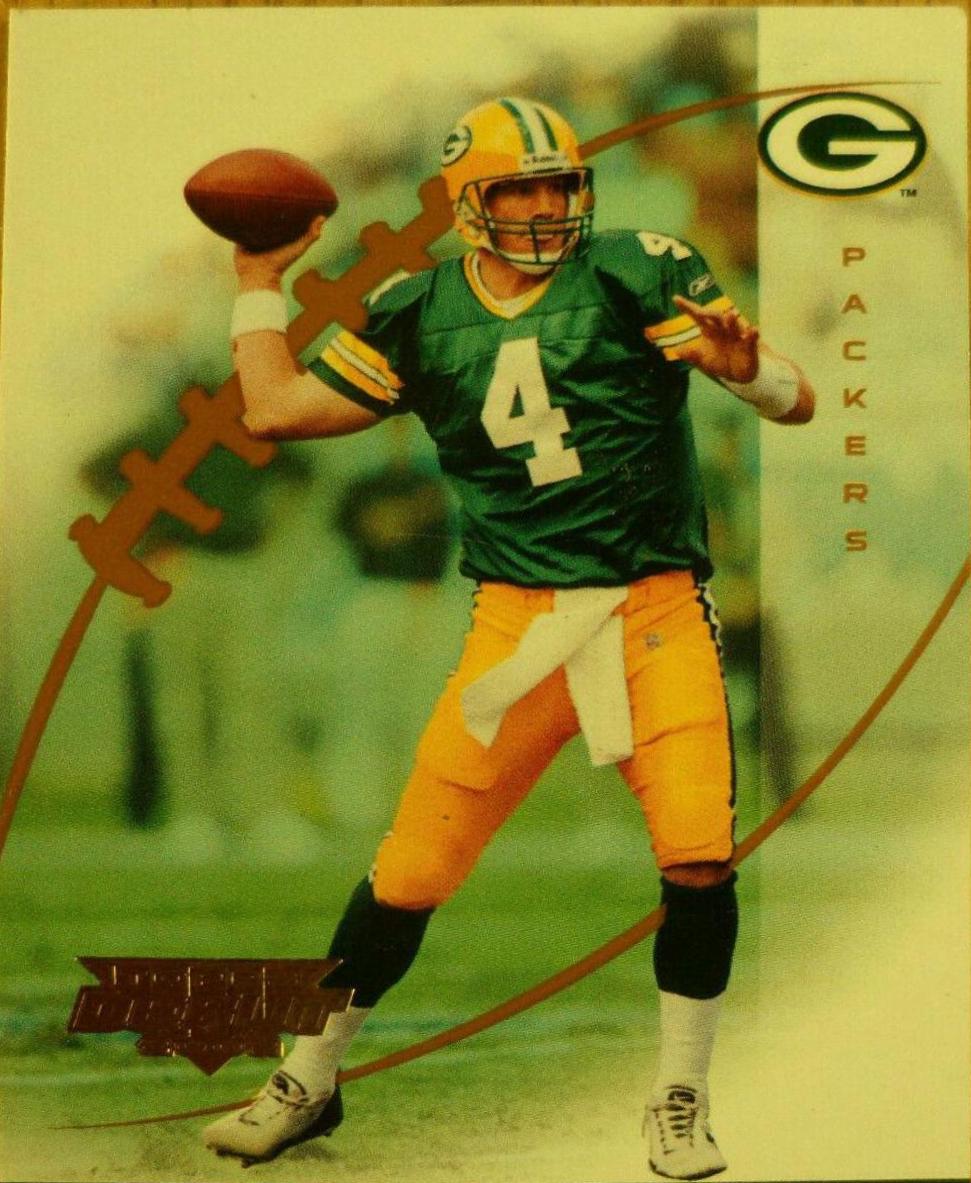 Brett Favre #16 Football Cards 2002 Topps Debut