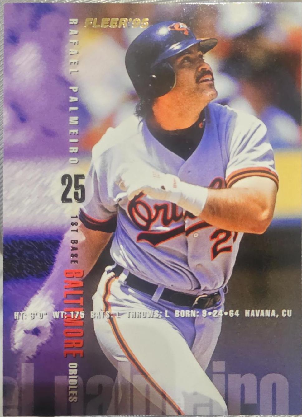 Rafael Palmeiro #17 Baseball Cards 1995 Fleer