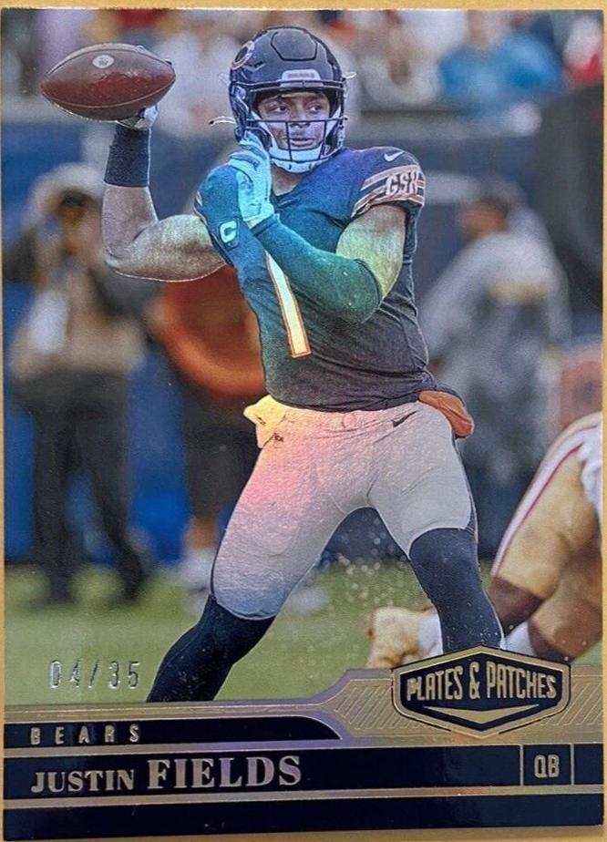 Justin Fields [Gold] #25
