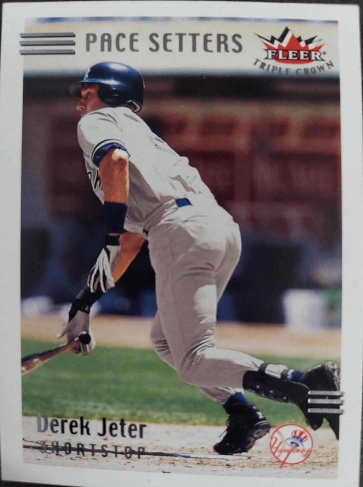 Derek Jeter #269 Baseball Cards 2002 Fleer Triple Crown