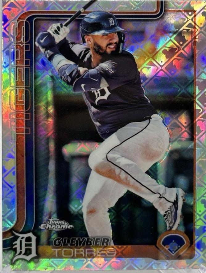 Gleyber Torres #190 2025 Topps Chrome Logofractor Baseball