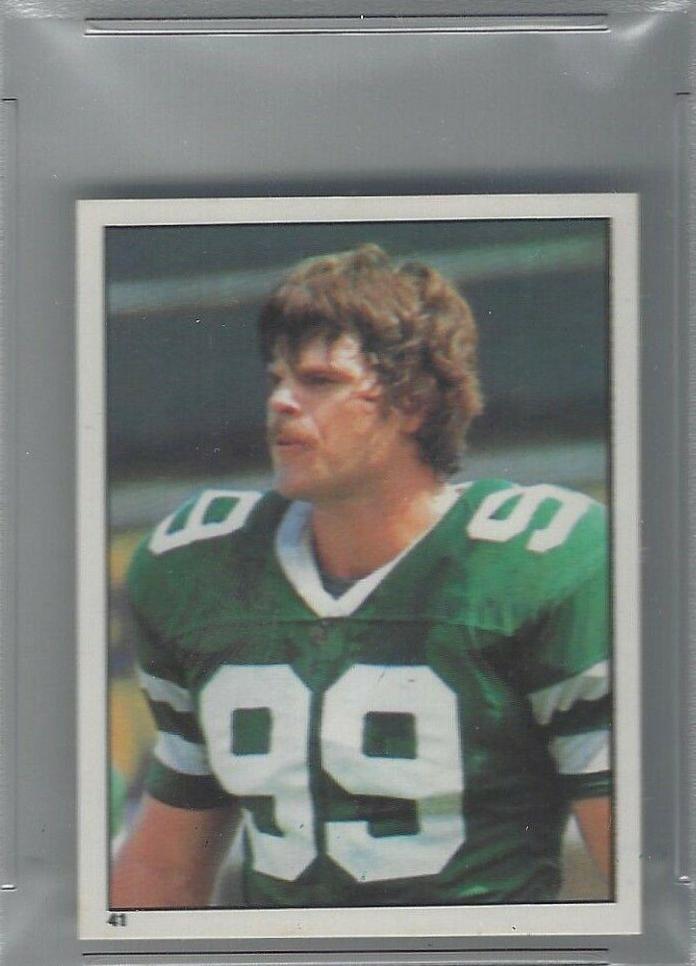 Mark Gastineau #41 Football Cards 1981 Topps Stickers