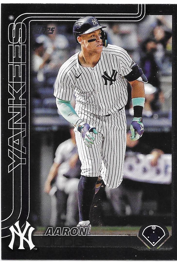 Aaron Judge [Black] (2025 Topps)