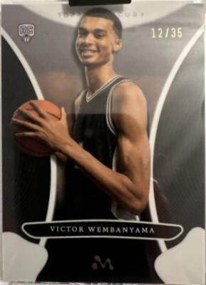 Victor Wembanyama [White Refractor] #12