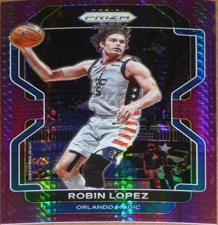 Robin Lopez