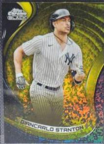 Giancarlo Stanton [Gold Mini Diamond] #8