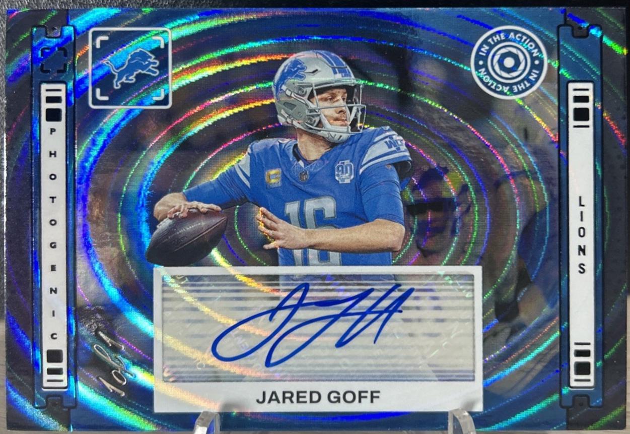 Jared Goff #IAA-JGO Football Cards 2024 Panini Photogenic In the Action Autograph
