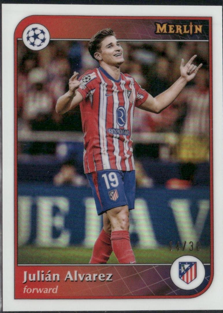 Julian Alvarez [Pearl Refractor] #142