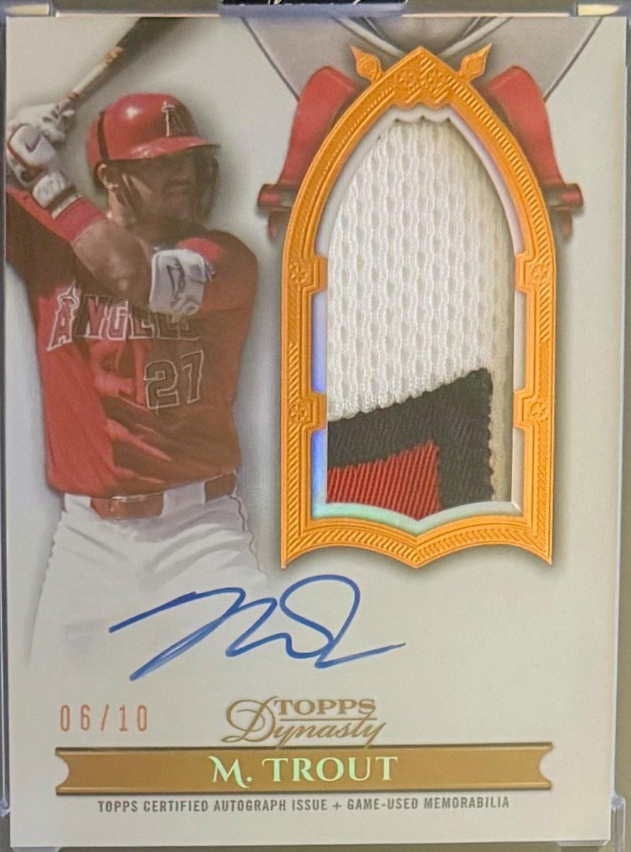 Mike Trout [Autograph Patch Vertical] #DAPB-MT3