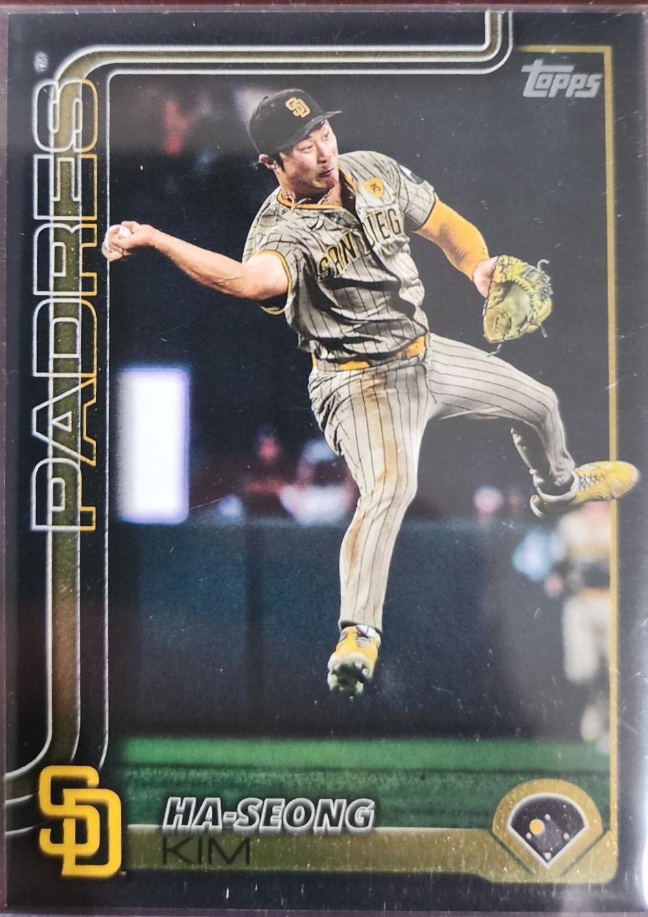Ha-Seong Kim [Black] (2025 Topps)