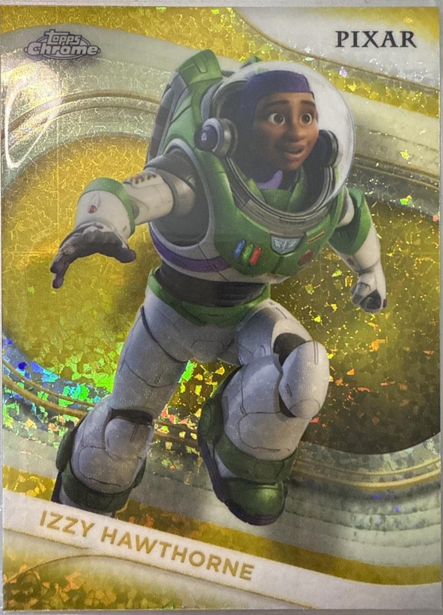 Izzy Hawthorne [Yellow Diamonds Refractor] #29