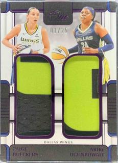 Paige Bueckers / Arike Ogunbowale