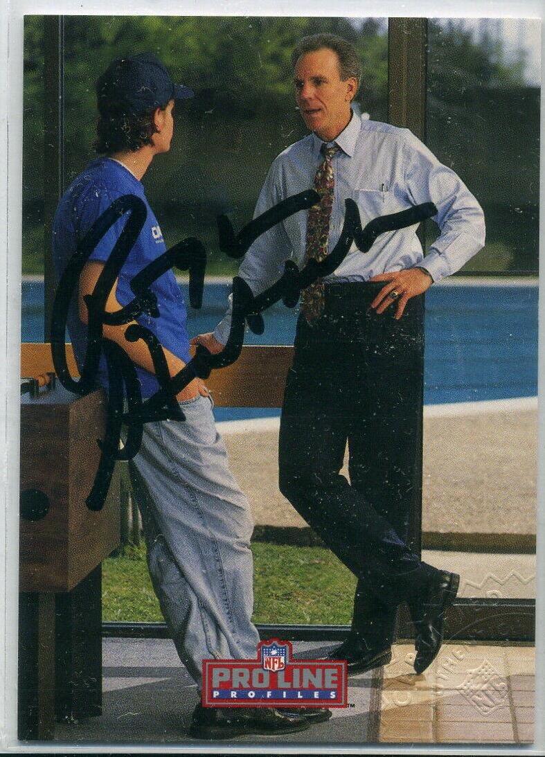 Roger Staubach #44 Football Cards 1992 Pro Line Profiles Autographs