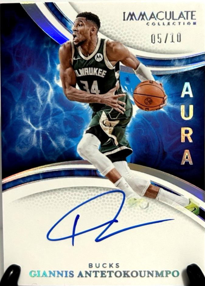 Giannis Antetokounmpo #4