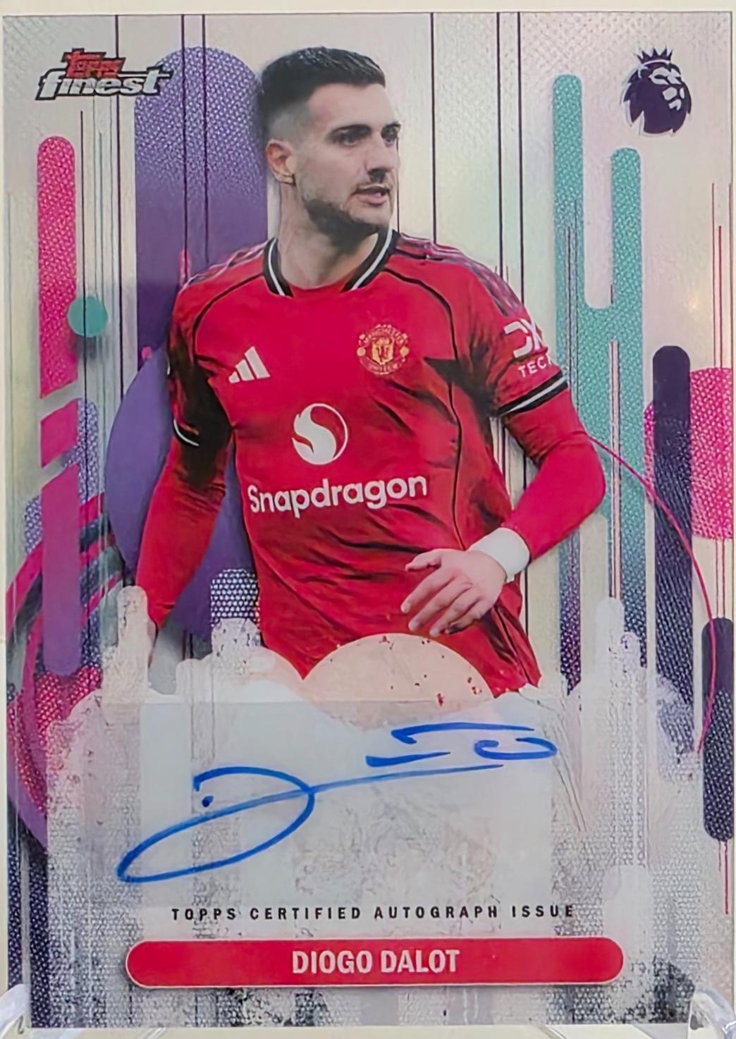 Diogo Dalot #FA-DD 2026 Topps Finest Premier League Autograph
