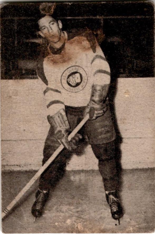 Dennis Smith #42 1952 St Lawrence Sales Hockey