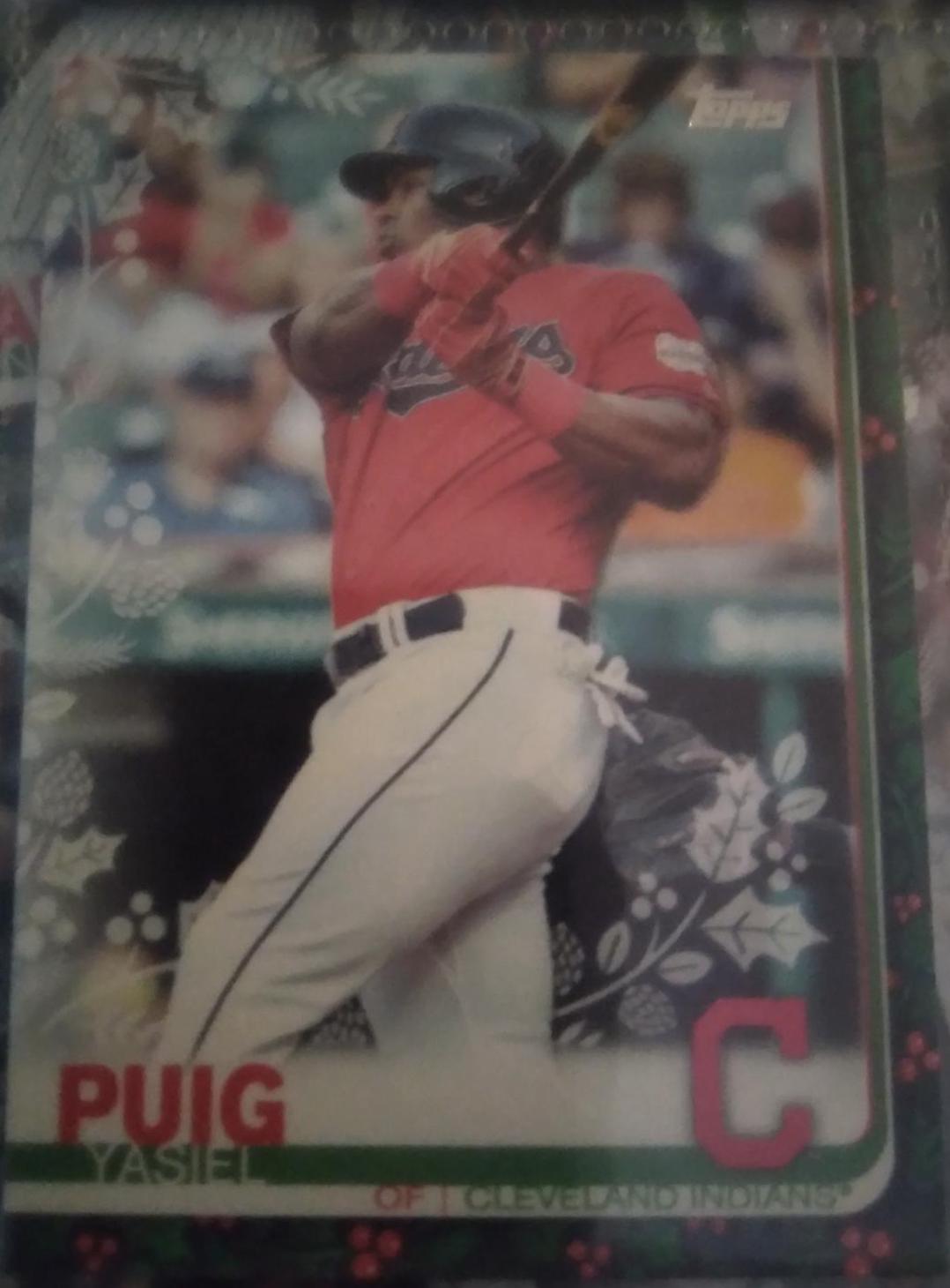 Yasiel Puig #HW103 Baseball Cards 2019 Topps Holiday Mega Box