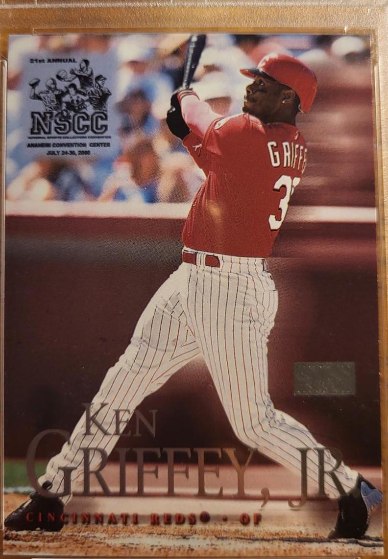 Ken Griffey Jr #2 Baseball Cards 2000 Skybox National