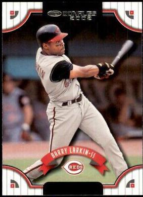 Barry Larkin #31 Baseball Cards 2002 Donruss