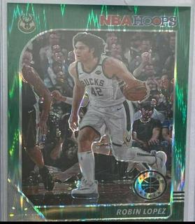 Robin Lopez