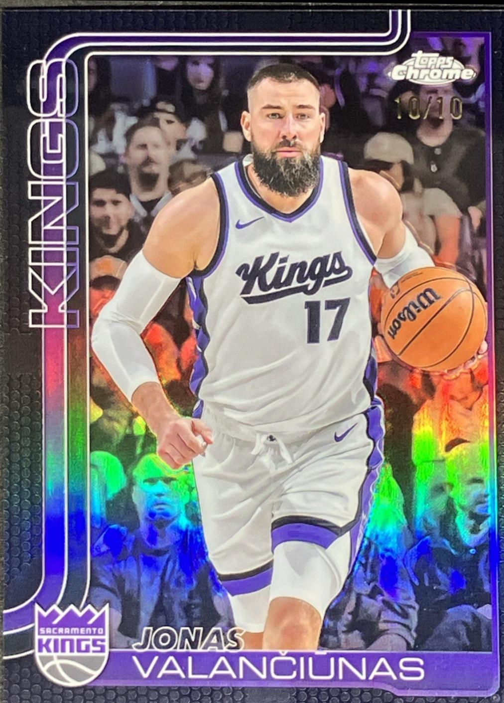 Jonas Valanciūnas [Black Refractor] #206