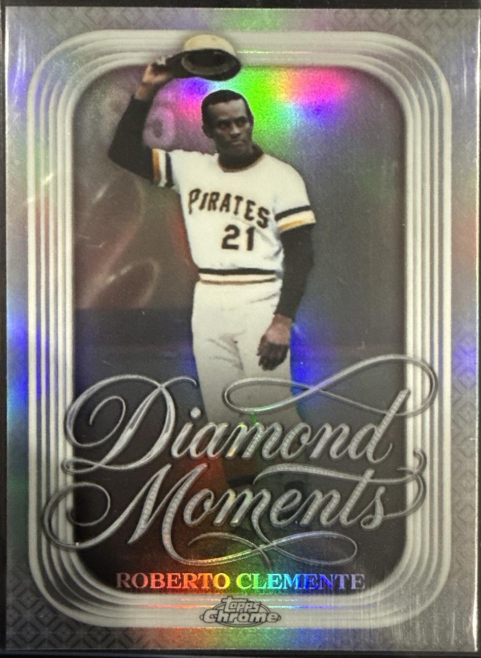 Roberto Clemente #DM-12 2026 Topps Chrome Baseball Diamond Moments