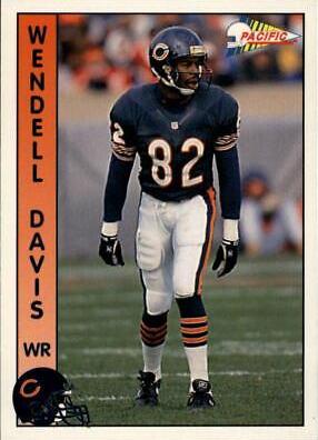 Wendell Davis #33 Football Cards 1992 Pacific