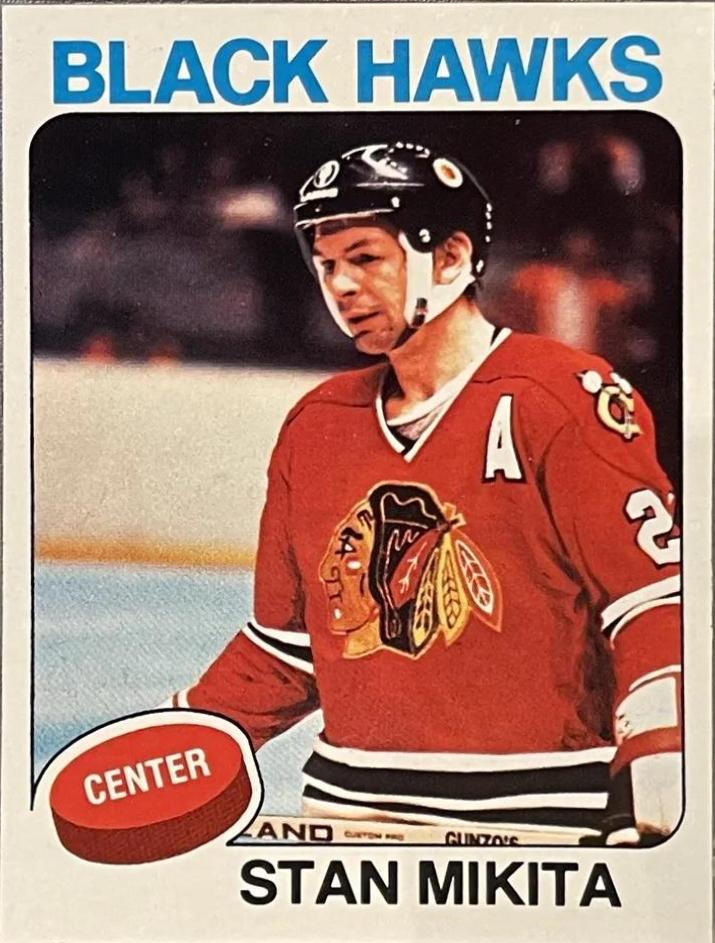 Stan Mikita #30 Hockey Cards 1975 Topps