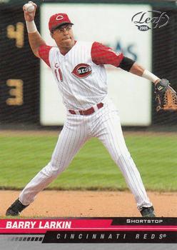 Barry Larkin #55 Baseball Cards 2005 Leaf